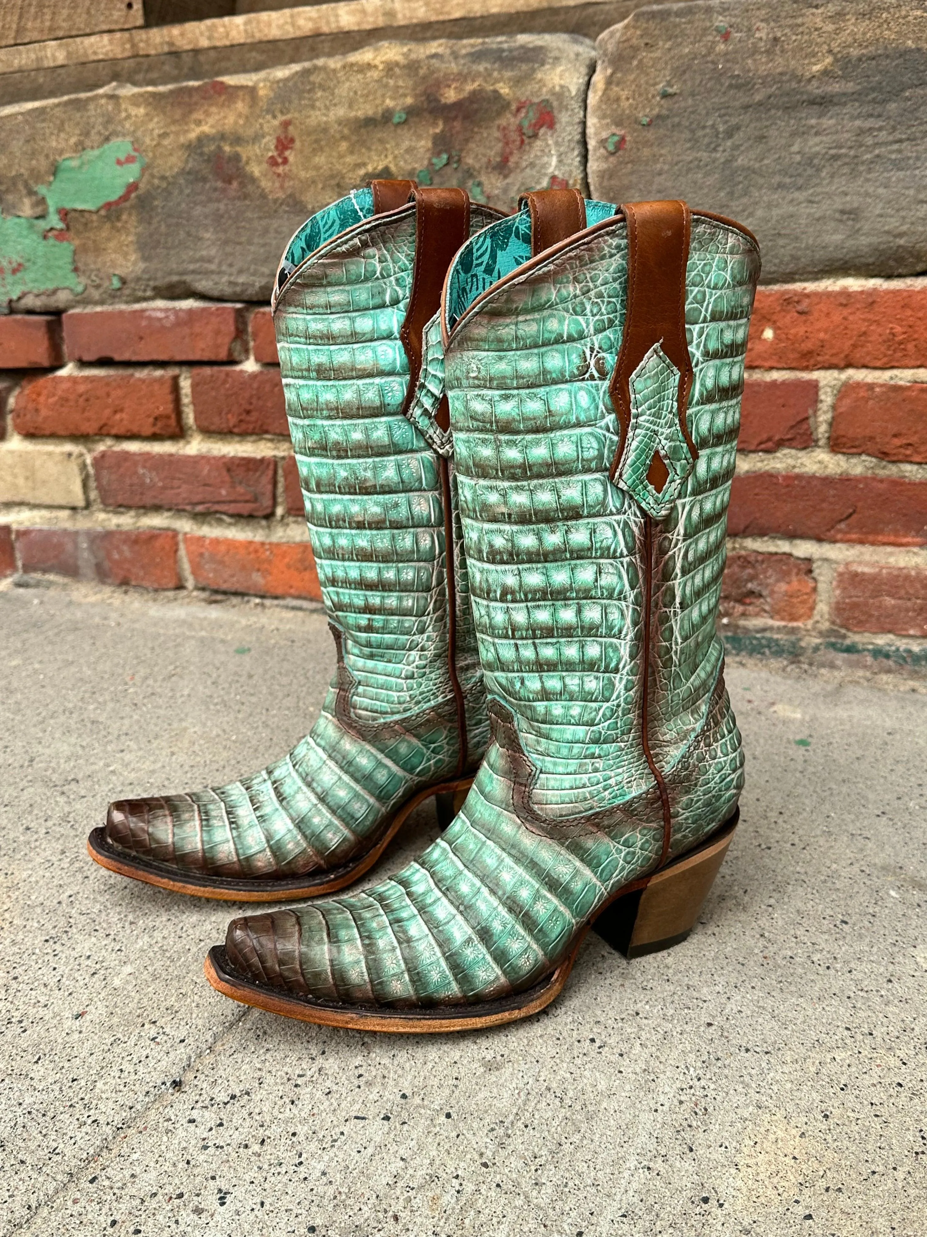 Corral Women's Jade Fluorescent Hand Painted Full Caiman Cowgirl Boots C3998