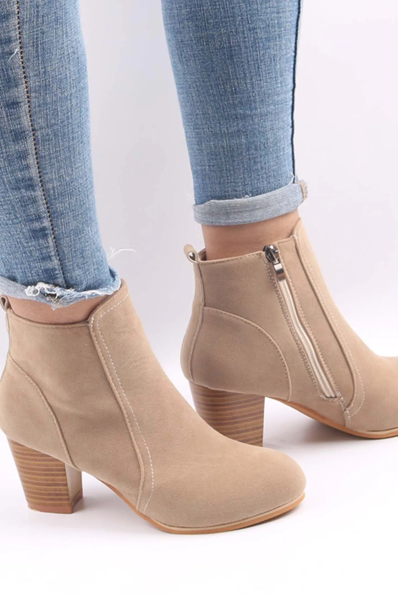 Frosted Round Toe Chunky Heel Ankle Boots