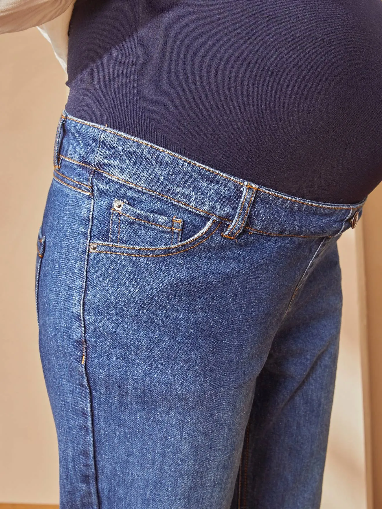 Maternity Jeans with Seamless Belly-Wrap - denim blue