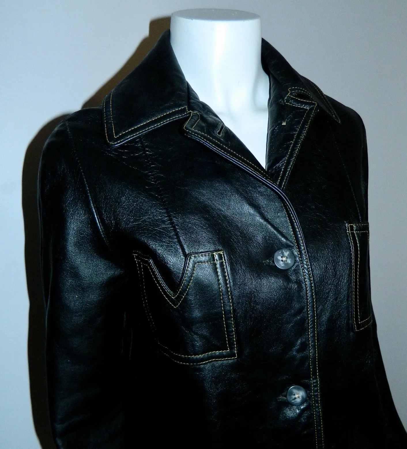 MOD vintage 1960s black leather jacket - contrast stitch S / M