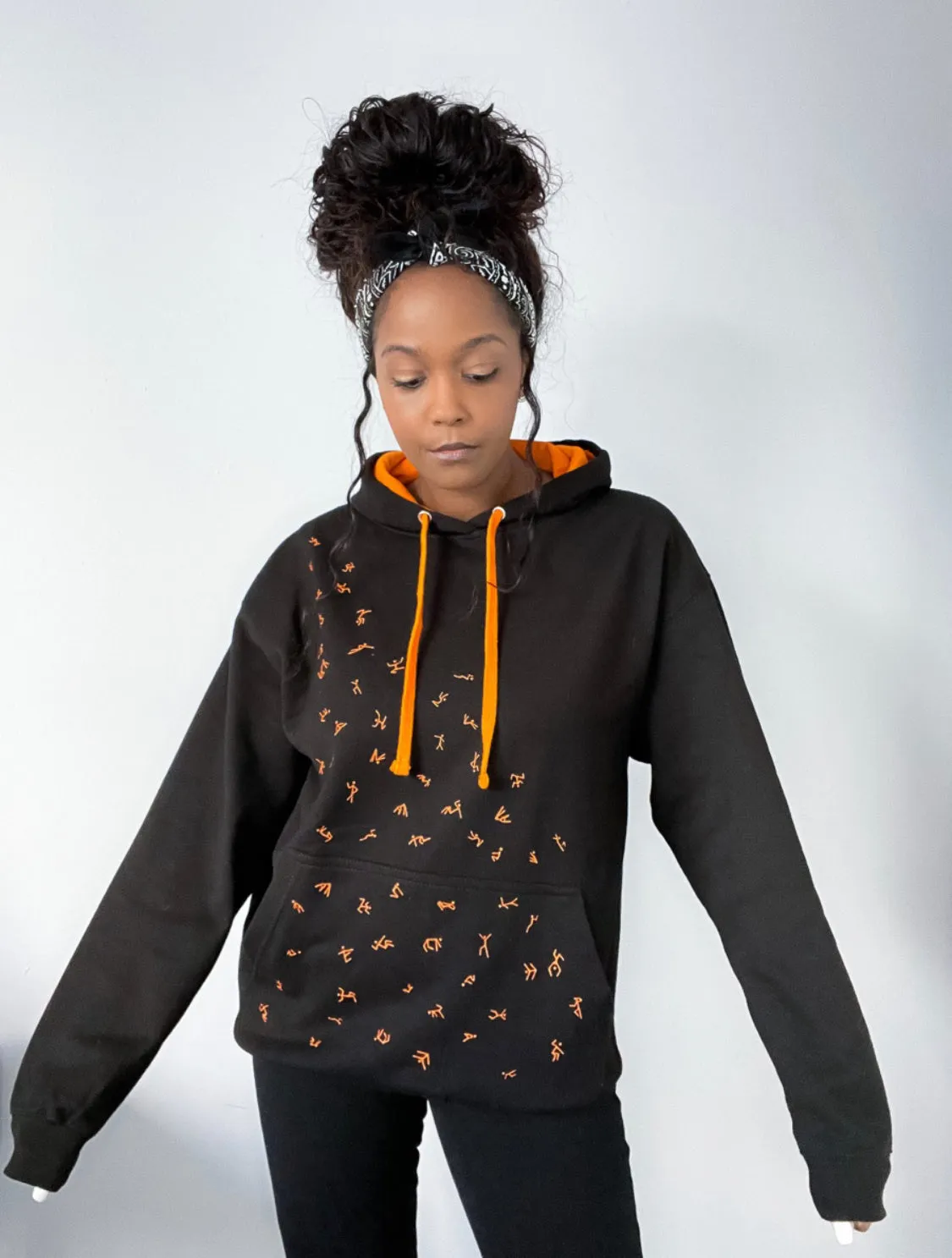 Stick figures hoodie, black/orange