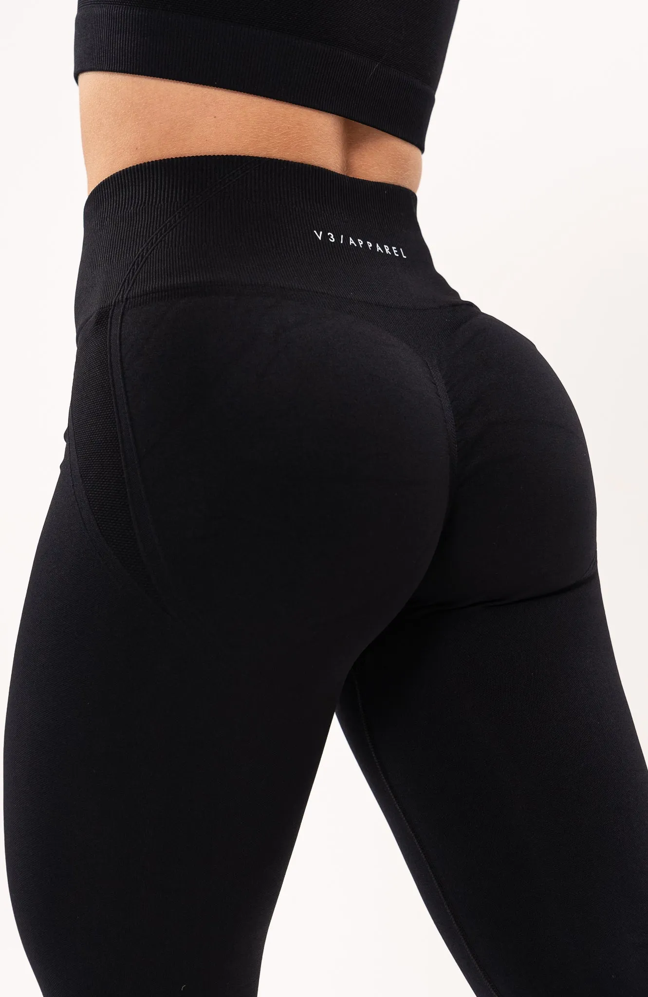 Tempo Seamless Scrunch Leggings & Long Sleeve Set - Black