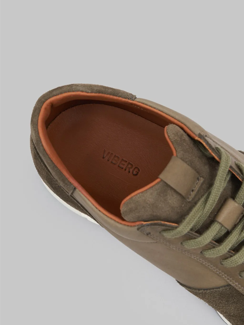 Viberg Sneaker Dark Olive Janus Calf Suede